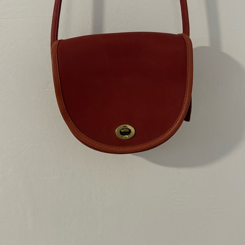 Vintage Crossbody Coach in red